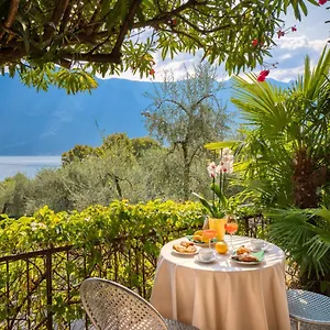 Silvana Garni Hotel
